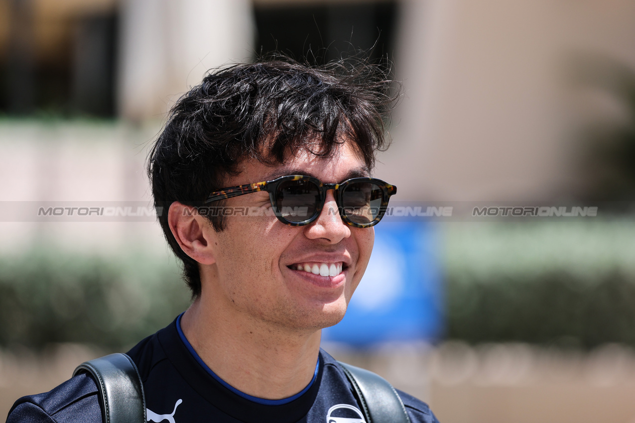GP BAHRAIN, Alexander Albon (THA), Atlassian Williams Racing 
10.04.2025. Formula 1 World Championship, Rd 4, Bahrain Grand Prix, Sakhir, Bahrain, Preparation Day.
- www.xpbimages.com, EMail: requests@xpbimages.com © Copyright: Charniaux / XPB Images