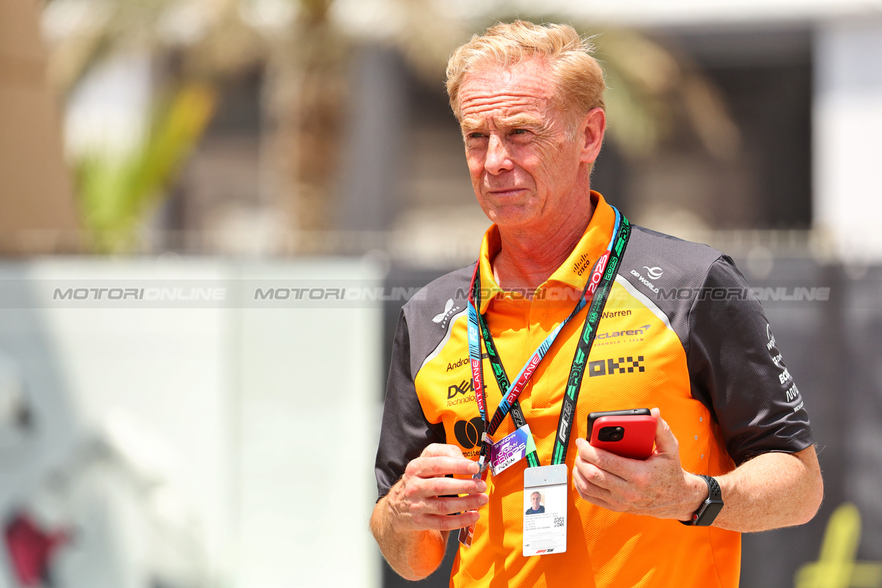 GP BAHRAIN, Warren Hughes (GBR) McLaren Head of Driver Development.

10.04.2025. Formula 1 World Championship, Rd 4, Bahrain Grand Prix, Sakhir, Bahrain, Preparation Day.

- www.xpbimages.com, EMail: requests@xpbimages.com © Copyright: Batchelor / XPB Images