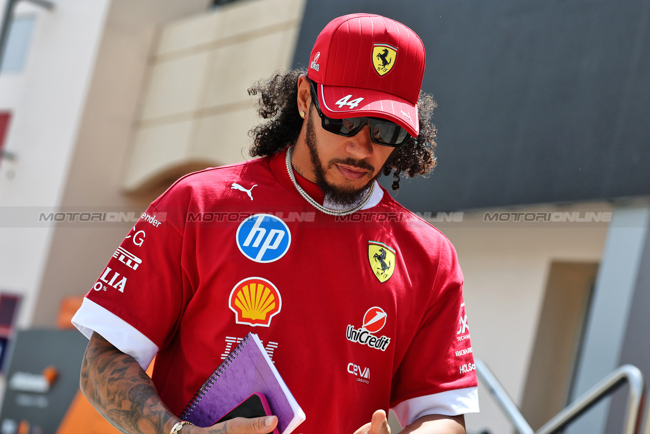 GP BAHRAIN, Lewis Hamilton (GBR) Ferrari.

10.04.2025. Formula 1 World Championship, Rd 4, Bahrain Grand Prix, Sakhir, Bahrain, Preparation Day.

- www.xpbimages.com, EMail: requests@xpbimages.com © Copyright: Moy / XPB Images