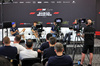 GP BAHRAIN, (L to R): Carlos Sainz (ESP) Atlassian Williams Racing; Andrea Kimi Antonelli (ITA) Mercedes AMG F1; e Jack Doohan (AUS) Alpine F1 Team, in the FIA Press Conference.

10.04.2025. Formula 1 World Championship, Rd 4, Bahrain Grand Prix, Sakhir, Bahrain, Preparation Day.

- www.xpbimages.com, EMail: requests@xpbimages.com © Copyright: Bearne / XPB Images