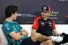 GP BAHRAIN, (L to R): Lance Stroll (CDN) Aston Martin F1 Team e Esteban Ocon (FRA) Haas F1 Team in the FIA Press Conference.

10.04.2025. Formula 1 World Championship, Rd 4, Bahrain Grand Prix, Sakhir, Bahrain, Preparation Day.

- www.xpbimages.com, EMail: requests@xpbimages.com © Copyright: Bearne / XPB Images