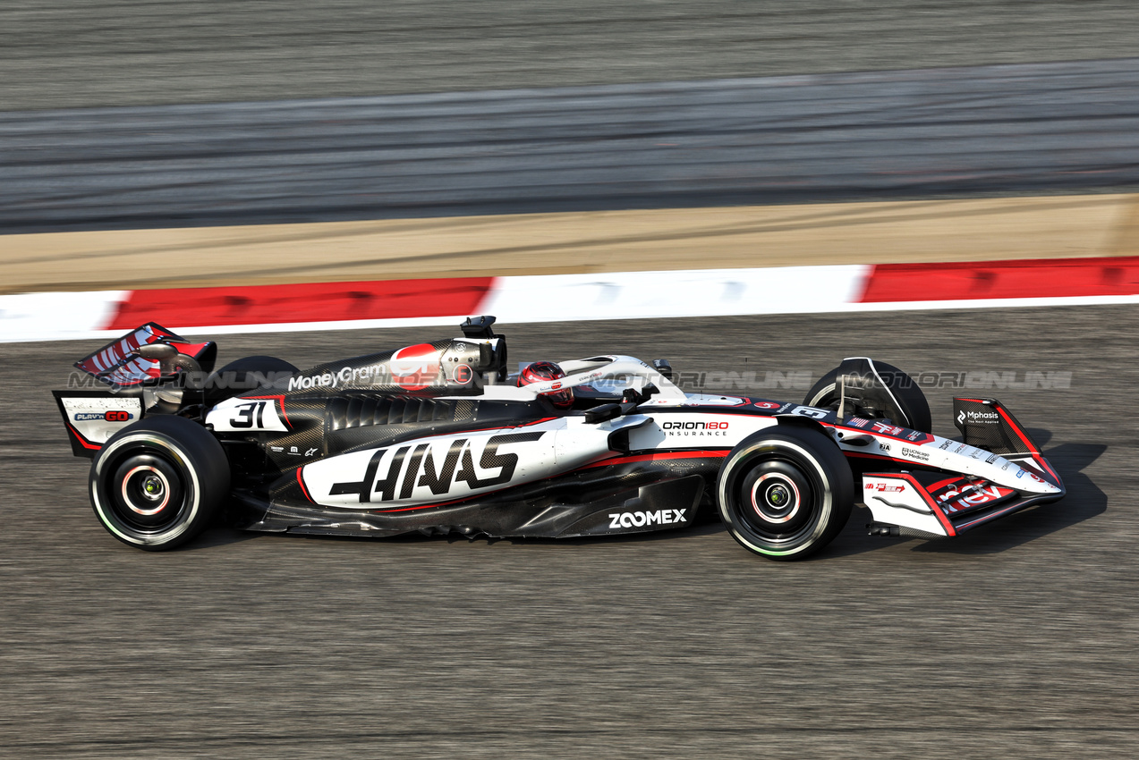 GP BAHRAIN, Esteban Ocon (FRA) Haas VF-25.

12.04.2025. Formula 1 World Championship, Rd 4, Bahrain Grand Prix, Sakhir, Bahrain, Qualifiche Day.

- www.xpbimages.com, EMail: requests@xpbimages.com © Copyright: Bearne / XPB Images