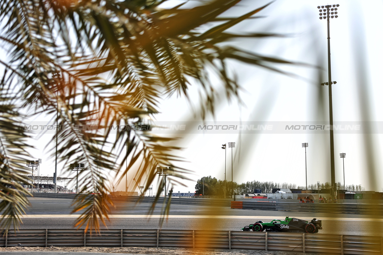 GP BAHRAIN, Gabriel Bortoleto (BRA) Sauber C45.

12.04.2025. Formula 1 World Championship, Rd 4, Bahrain Grand Prix, Sakhir, Bahrain, Qualifiche Day.

- www.xpbimages.com, EMail: requests@xpbimages.com © Copyright: Charniaux / XPB Images