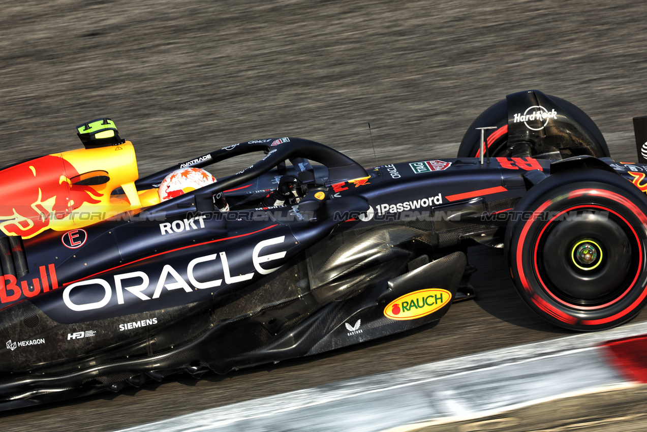 GP BAHRAIN, Yuki Tsunoda (JPN) Red Bull Racing RB21.

12.04.2025. Formula 1 World Championship, Rd 4, Bahrain Grand Prix, Sakhir, Bahrain, Qualifiche Day.

- www.xpbimages.com, EMail: requests@xpbimages.com © Copyright: Bearne / XPB Images