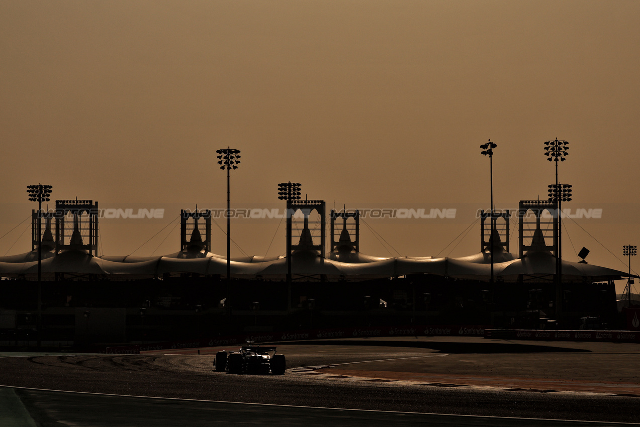 GP BAHRAIN, Low light action.

12.04.2025. Formula 1 World Championship, Rd 4, Bahrain Grand Prix, Sakhir, Bahrain, Qualifiche Day.

- www.xpbimages.com, EMail: requests@xpbimages.com © Copyright: Moy / XPB Images