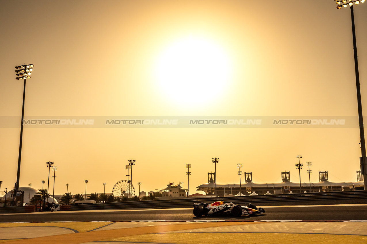 GP BAHRAIN, Isack Hadjar (FRA) Racing Bulls VCARB 02.

12.04.2025. Formula 1 World Championship, Rd 4, Bahrain Grand Prix, Sakhir, Bahrain, Qualifiche Day.

- www.xpbimages.com, EMail: requests@xpbimages.com © Copyright: Bearne / XPB Images