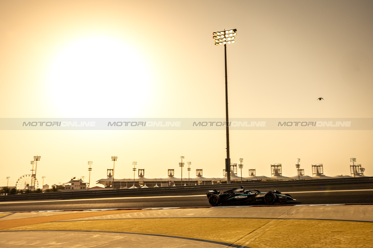 GP BAHRAIN, George Russell (GBR) Mercedes AMG F1 W16.

12.04.2025. Formula 1 World Championship, Rd 4, Bahrain Grand Prix, Sakhir, Bahrain, Qualifiche Day.

- www.xpbimages.com, EMail: requests@xpbimages.com © Copyright: Bearne / XPB Images