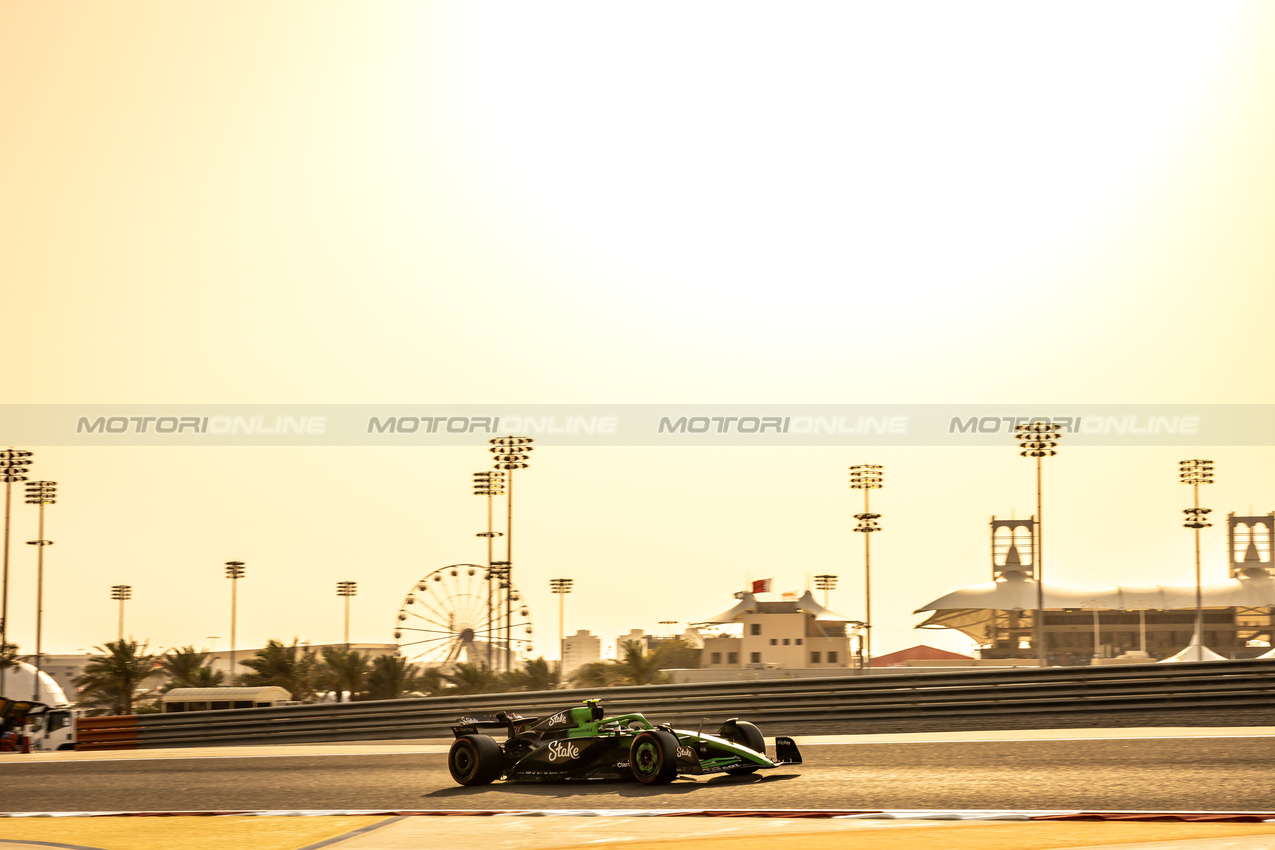 GP BAHRAIN, Gabriel Bortoleto (BRA) Sauber C45.

12.04.2025. Formula 1 World Championship, Rd 4, Bahrain Grand Prix, Sakhir, Bahrain, Qualifiche Day.

- www.xpbimages.com, EMail: requests@xpbimages.com © Copyright: Bearne / XPB Images