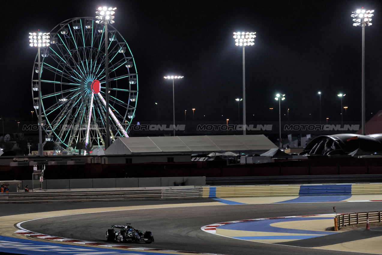 GP BAHRAIN, George Russell (GBR) Mercedes AMG F1 W16.



12.04.2025. Formula 1 World Championship, Rd 4, Bahrain Grand Prix, Sakhir, Bahrain, Qualifiche Day.

- www.xpbimages.com, EMail: requests@xpbimages.com © Copyright: Charniaux / XPB Images