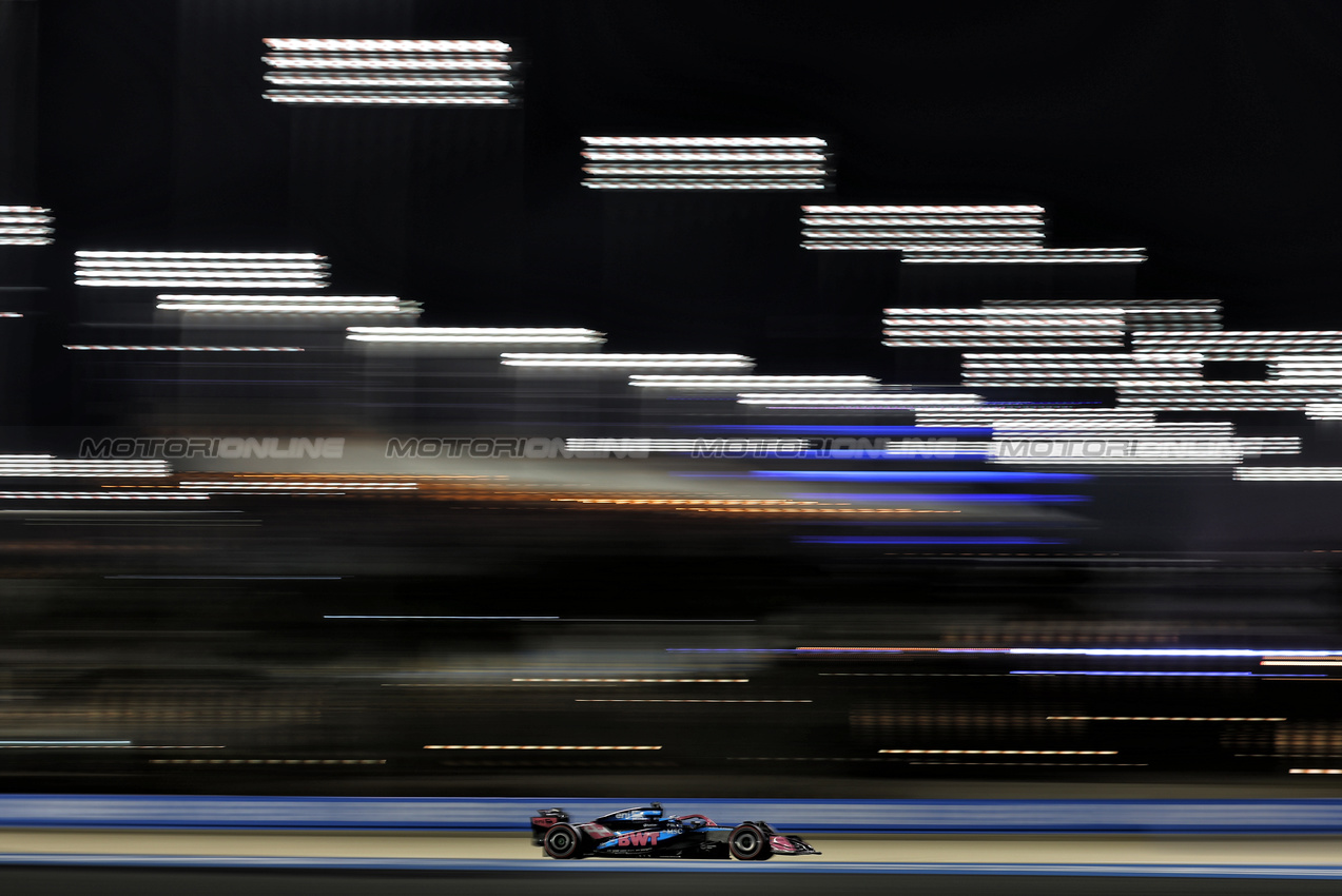 GP BAHRAIN, Pierre Gasly (FRA) Alpine F1 Team A525.

12.04.2025. Formula 1 World Championship, Rd 4, Bahrain Grand Prix, Sakhir, Bahrain, Qualifiche Day.

- www.xpbimages.com, EMail: requests@xpbimages.com © Copyright: Charniaux / XPB Images