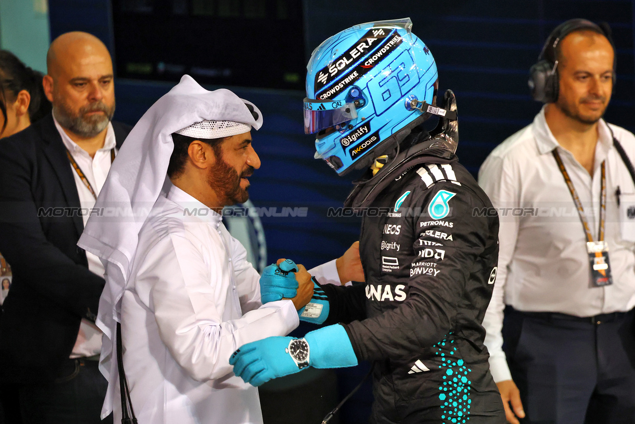 GP BAHRAIN, (L to R): Mohammed Bin Sulayem (UAE) FIA President in qualifying parc ferme with second placed George Russell (GBR) Mercedes AMG F1.

12.04.2025. Formula 1 World Championship, Rd 4, Bahrain Grand Prix, Sakhir, Bahrain, Qualifiche Day.

- www.xpbimages.com, EMail: requests@xpbimages.com © Copyright: Batchelor / XPB Images