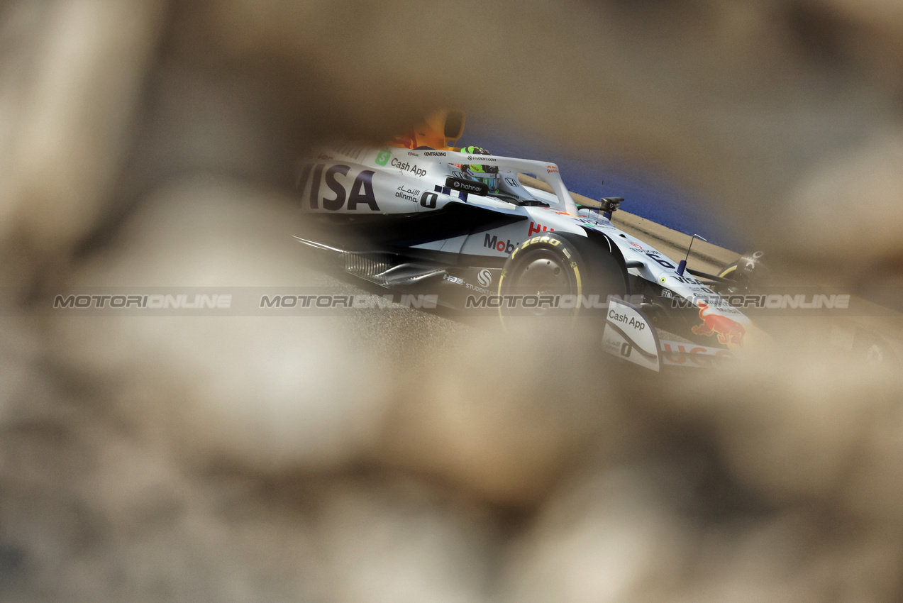 GP BAHRAIN, Isack Hadjar (FRA) Racing Bulls VCARB 02.

12.04.2025. Formula 1 World Championship, Rd 4, Bahrain Grand Prix, Sakhir, Bahrain, Qualifiche Day.

- www.xpbimages.com, EMail: requests@xpbimages.com © Copyright: Bearne / XPB Images