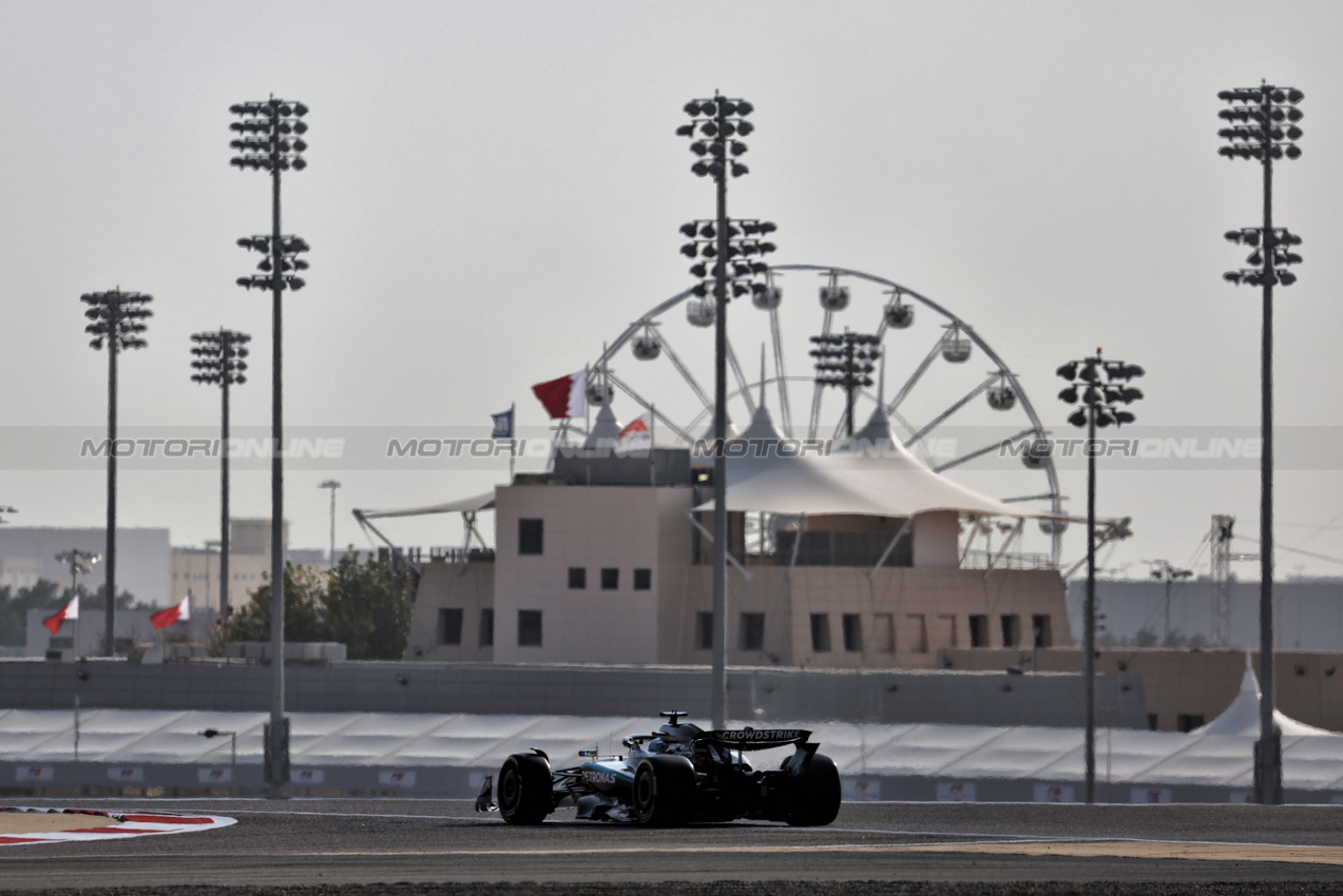 GP BAHRAIN, George Russell (GBR) Mercedes AMG F1 W16.

12.04.2025. Formula 1 World Championship, Rd 4, Bahrain Grand Prix, Sakhir, Bahrain, Qualifiche Day.

- www.xpbimages.com, EMail: requests@xpbimages.com © Copyright: Moy / XPB Images