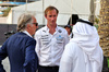 GP BAHRAIN, (L to R): Stefano Domenicali (ITA) Formula One President e CEO with James Matthews (GBR) Eden Rock Group CEO - Atlassian Williams Racing Board Member.

12.04.2025. Formula 1 World Championship, Rd 4, Bahrain Grand Prix, Sakhir, Bahrain, Qualifiche Day.

- www.xpbimages.com, EMail: requests@xpbimages.com © Copyright: Moy / XPB Images