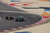 GP BAHRAIN, Lance Stroll (CDN) Aston Martin F1 Team AMR25 e Max Verstappen (NLD) Red Bull Racing RB21.

12.04.2025. Formula 1 World Championship, Rd 4, Bahrain Grand Prix, Sakhir, Bahrain, Qualifiche Day.

- www.xpbimages.com, EMail: requests@xpbimages.com © Copyright: Moy / XPB Images