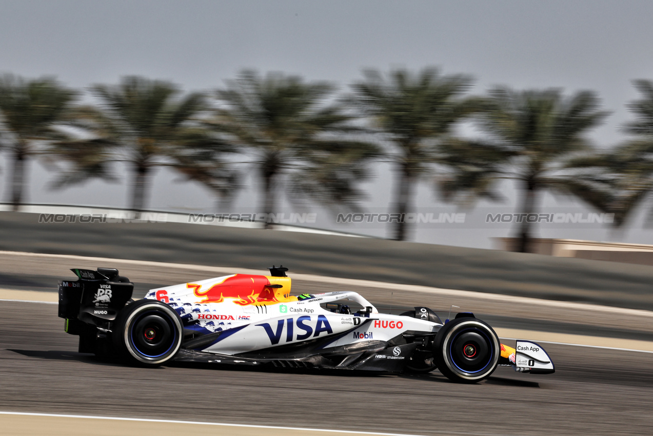 GP BAHRAIN, Isack Hadjar (FRA) Racing Bulls VCARB 02.

11.04.2025. Formula 1 World Championship, Rd 4, Bahrain Grand Prix, Sakhir, Bahrain, Practice Day

- www.xpbimages.com, EMail: requests@xpbimages.com © Copyright: Moy / XPB Images