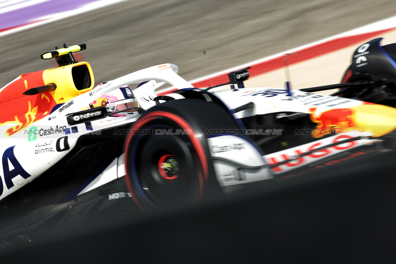 GP BAHRAIN, Liam Lawson (NZL) Racing Bulls VCARB 02.

11.04.2025. Formula 1 World Championship, Rd 4, Bahrain Grand Prix, Sakhir, Bahrain, Practice Day

- www.xpbimages.com, EMail: requests@xpbimages.com © Copyright: Bearne / XPB Images