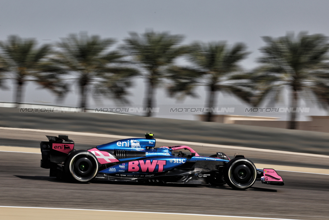 GP BAHRAIN, Jack Doohan (AUS) Alpine F1 Team A525.

11.04.2025. Formula 1 World Championship, Rd 4, Bahrain Grand Prix, Sakhir, Bahrain, Practice Day

- www.xpbimages.com, EMail: requests@xpbimages.com © Copyright: Moy / XPB Images