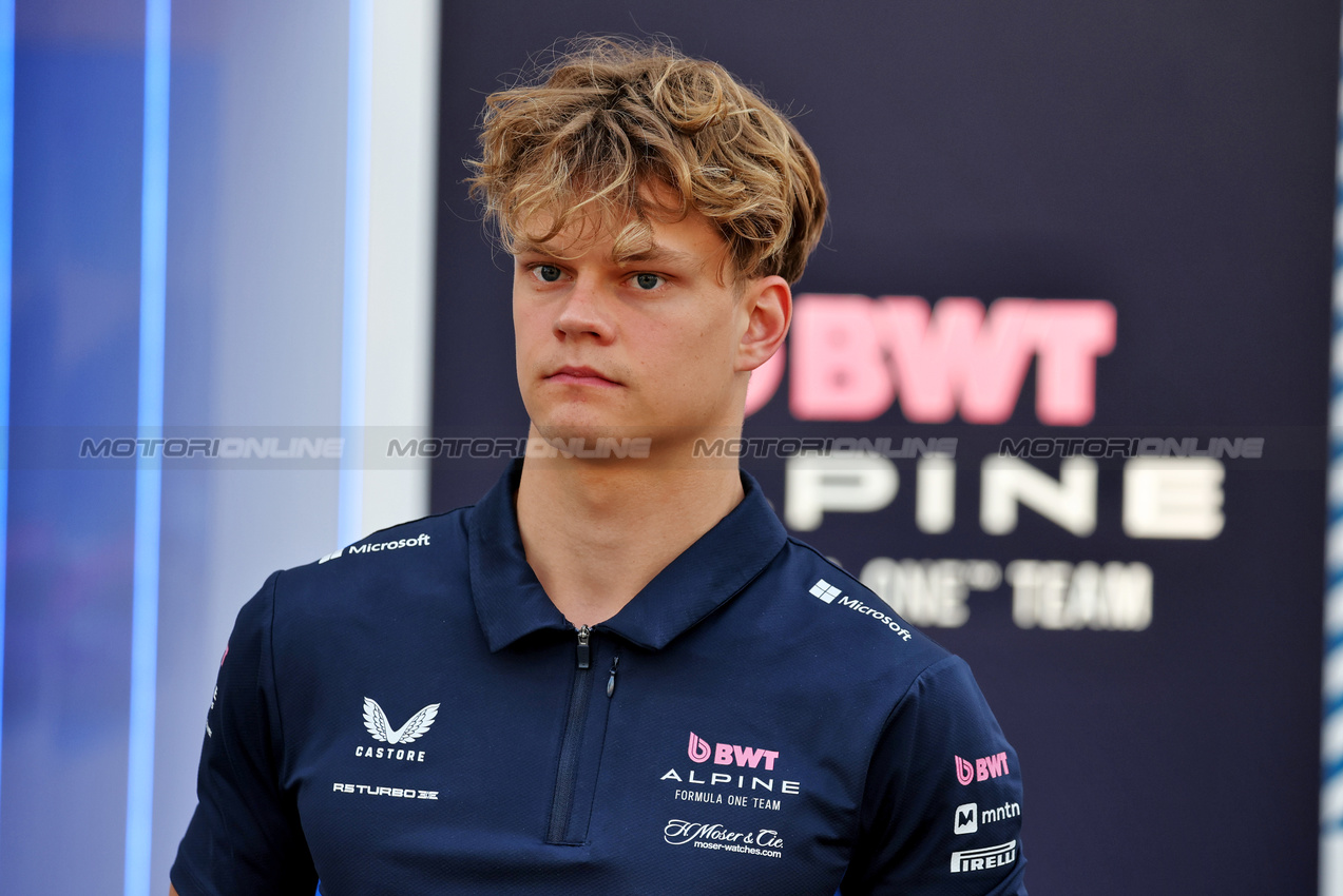 GP BAHRAIN, Paul Aron (EST) Alpine F1 Team Reserve Driver.

11.04.2025. Formula 1 World Championship, Rd 4, Bahrain Grand Prix, Sakhir, Bahrain, Practice Day

- www.xpbimages.com, EMail: requests@xpbimages.com © Copyright: Moy / XPB Images