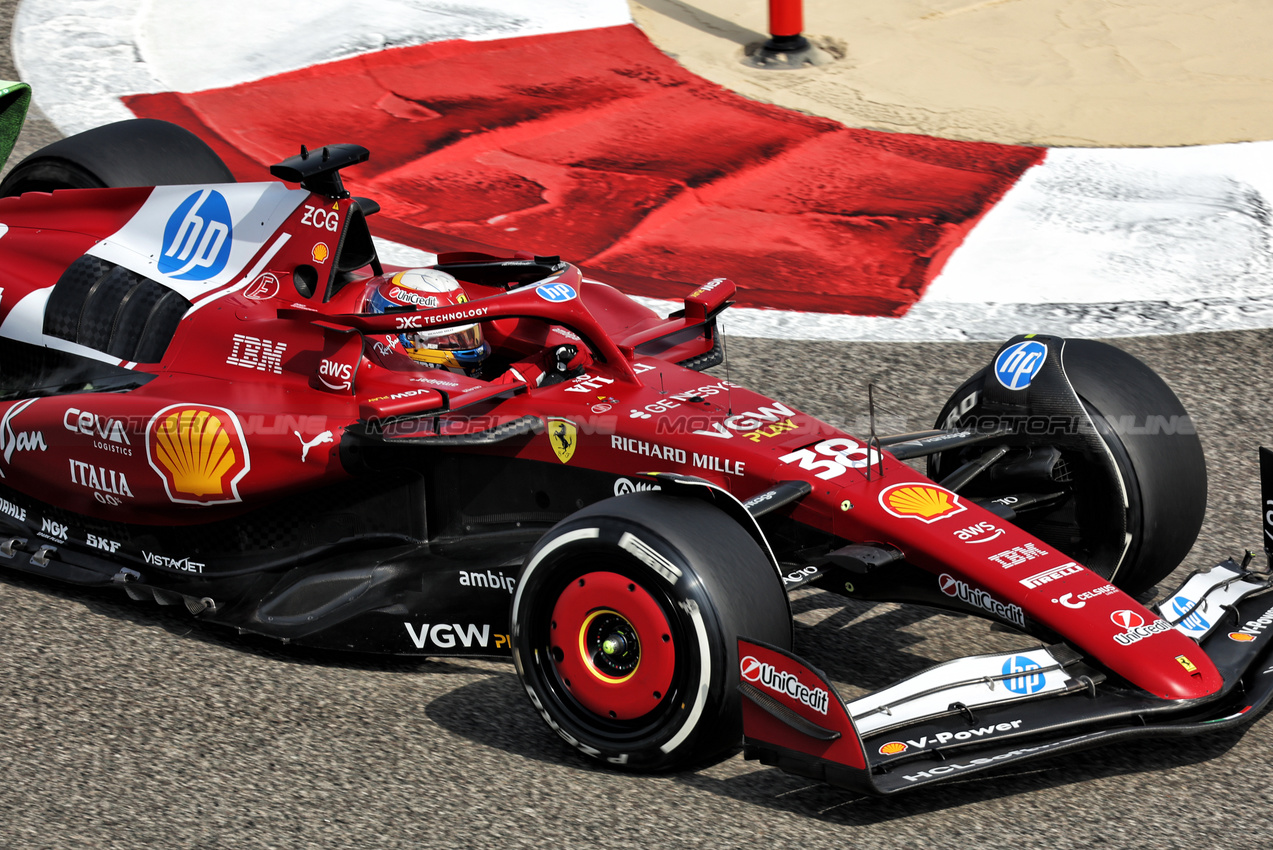 GP BAHRAIN, Dino Beganovic (SWE) Ferrari SF-25 Academy Driver.

11.04.2025. Formula 1 World Championship, Rd 4, Bahrain Grand Prix, Sakhir, Bahrain, Practice Day

- www.xpbimages.com, EMail: requests@xpbimages.com © Copyright: Bearne / XPB Images