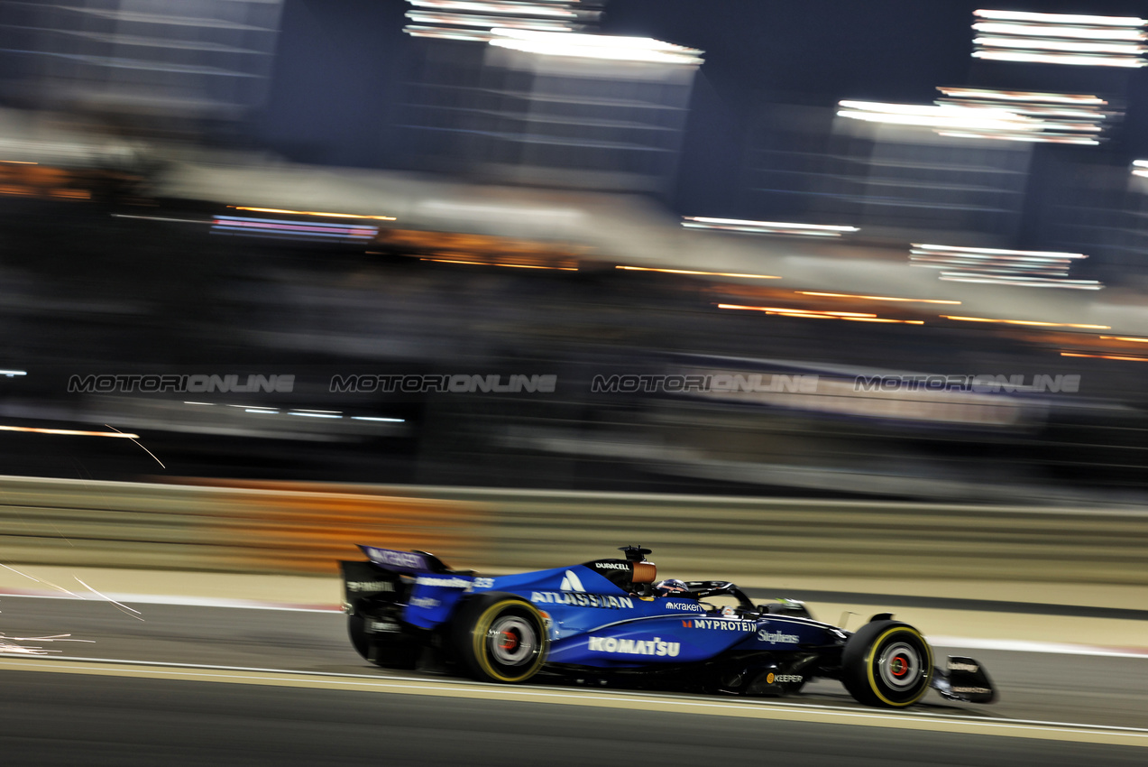 GP BAHRAIN, Alexander Albon (THA) Atlassian Williams Racing FW47.

11.04.2025. Formula 1 World Championship, Rd 4, Bahrain Grand Prix, Sakhir, Bahrain, Practice Day

- www.xpbimages.com, EMail: requests@xpbimages.com © Copyright: Bearne / XPB Images