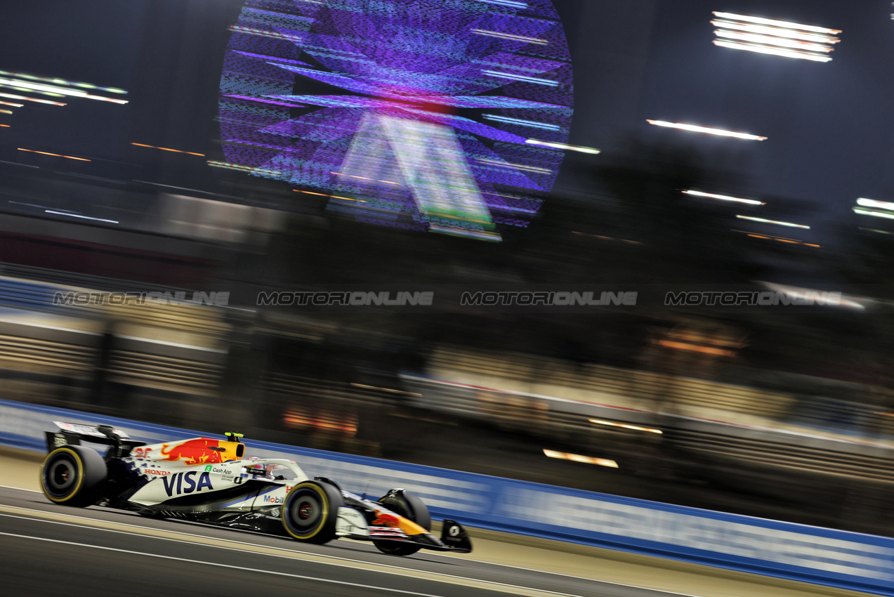 GP BAHRAIN, Liam Lawson (NZL) Racing Bulls VCARB 02.

11.04.2025. Formula 1 World Championship, Rd 4, Bahrain Grand Prix, Sakhir, Bahrain, Practice Day

- www.xpbimages.com, EMail: requests@xpbimages.com © Copyright: Bearne / XPB Images