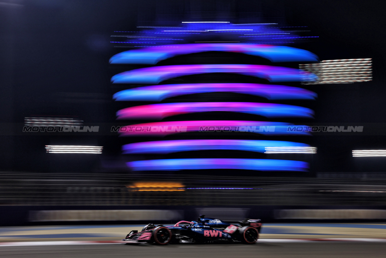 GP BAHRAIN, Pierre Gasly (FRA) Alpine F1 Team A525.

11.04.2025. Formula 1 World Championship, Rd 4, Bahrain Grand Prix, Sakhir, Bahrain, Practice Day

- www.xpbimages.com, EMail: requests@xpbimages.com © Copyright: Moy / XPB Images