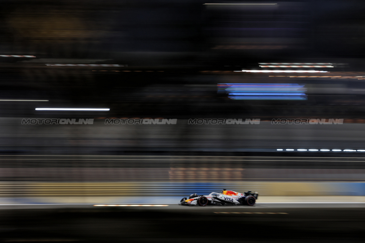GP BAHRAIN, Isack Hadjar (FRA) Racing Bulls VCARB 02.

11.04.2025. Formula 1 World Championship, Rd 4, Bahrain Grand Prix, Sakhir, Bahrain, Practice Day

- www.xpbimages.com, EMail: requests@xpbimages.com © Copyright: Charniaux / XPB Images