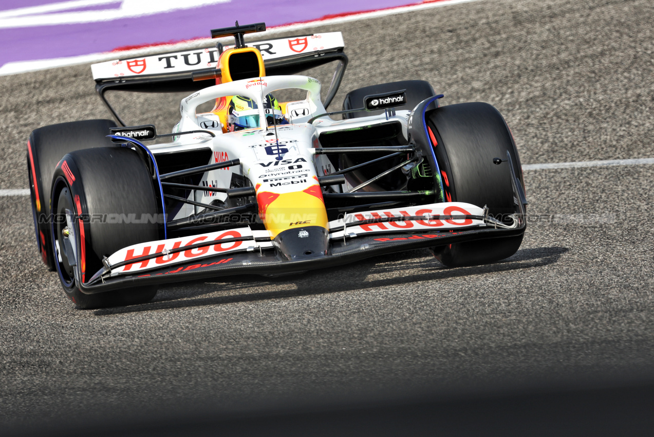 GP BAHRAIN, Isack Hadjar (FRA) Racing Bulls VCARB 02.

11.04.2025. Formula 1 World Championship, Rd 4, Bahrain Grand Prix, Sakhir, Bahrain, Practice Day

- www.xpbimages.com, EMail: requests@xpbimages.com © Copyright: Bearne / XPB Images