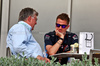 GP BAHRAIN, (L to R): Otmar Szafnauer (USA) with James Lloyd (GBR) Alpine F1 Team Senior Communications Manager.

11.04.2025. Formula 1 World Championship, Rd 4, Bahrain Grand Prix, Sakhir, Bahrain, Practice Day

- www.xpbimages.com, EMail: requests@xpbimages.com © Copyright: Moy / XPB Images