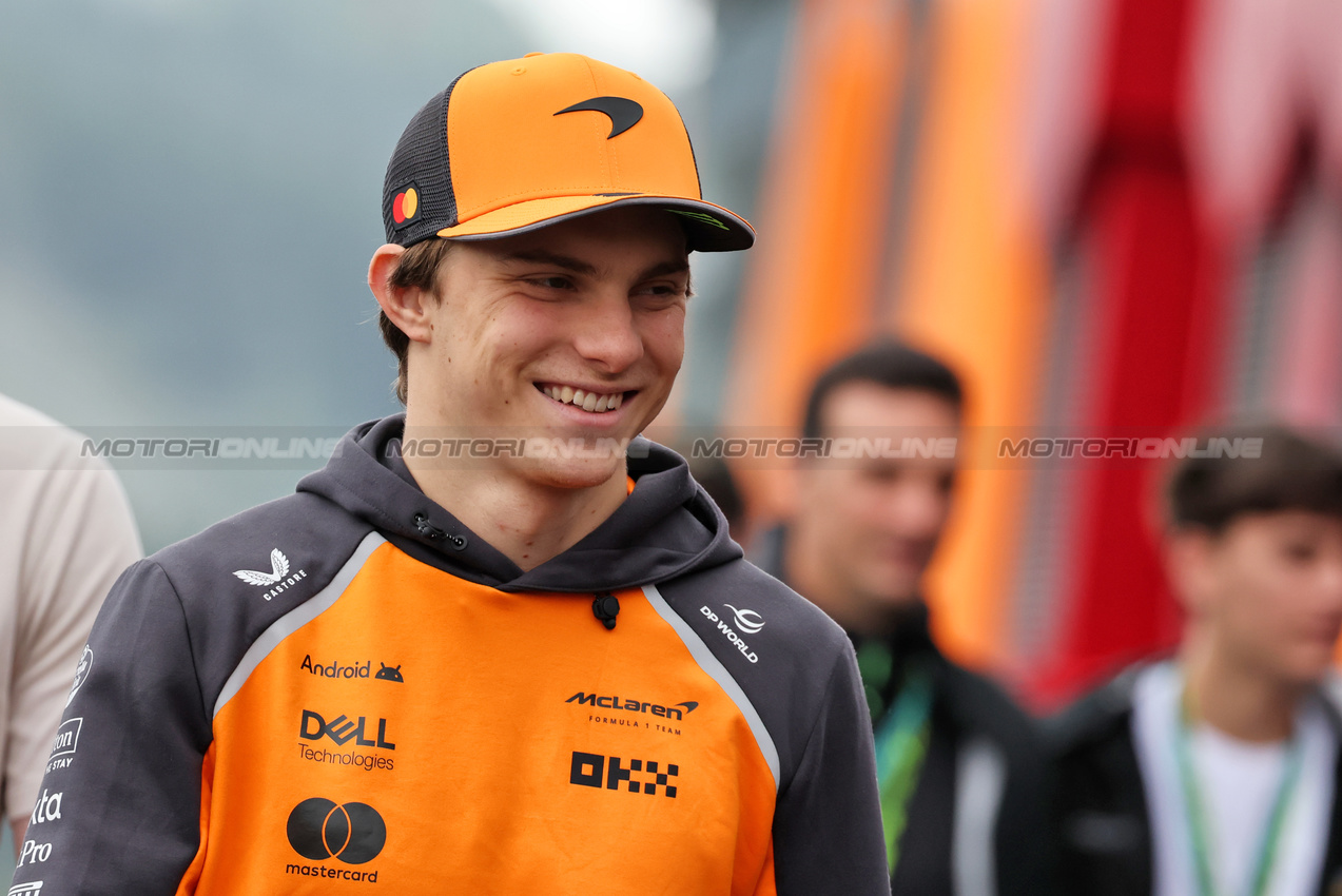 GP BELGIO, Oscar Piastri (AUS) McLaren.

27.07.2025. Formula 1 World Championship, Rd 13, Belgian Grand Prix, Spa Francorchamps, Belgium, Gara Day.

- www.xpbimages.com, EMail: requests@xpbimages.com © Copyright: Moy / XPB Images