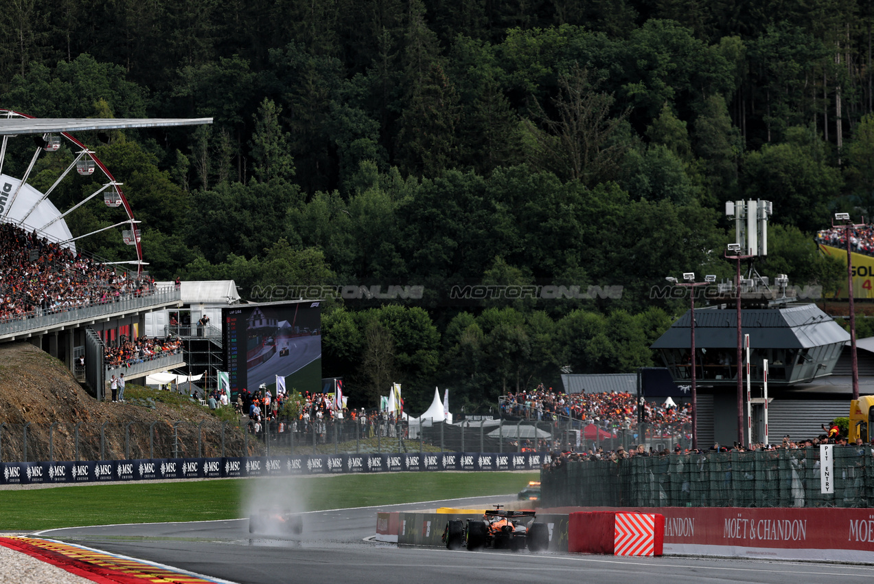 GP BELGIO, Oscar Piastri (AUS) McLaren MCL39 leaves the pits.

27.07.2025. Formula 1 World Championship, Rd 13, Belgian Grand Prix, Spa Francorchamps, Belgium, Gara Day.

- www.xpbimages.com, EMail: requests@xpbimages.com © Copyright: Batchelor / XPB Images