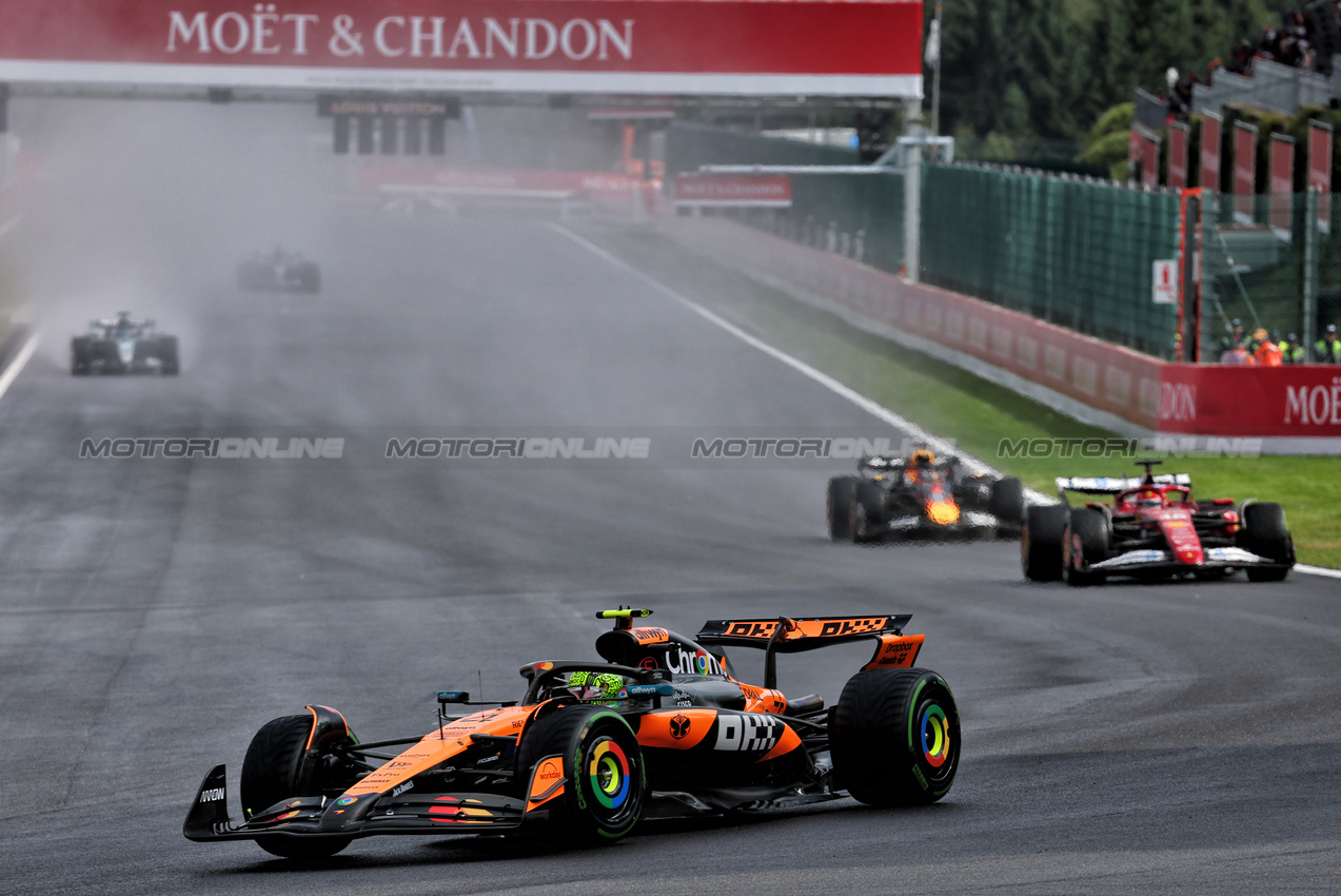 GP BELGIO, Lando Norris (GBR) McLaren MCL39.

27.07.2025. Formula 1 World Championship, Rd 13, Belgian Grand Prix, Spa Francorchamps, Belgium, Gara Day.

- www.xpbimages.com, EMail: requests@xpbimages.com © Copyright: Batchelor / XPB Images