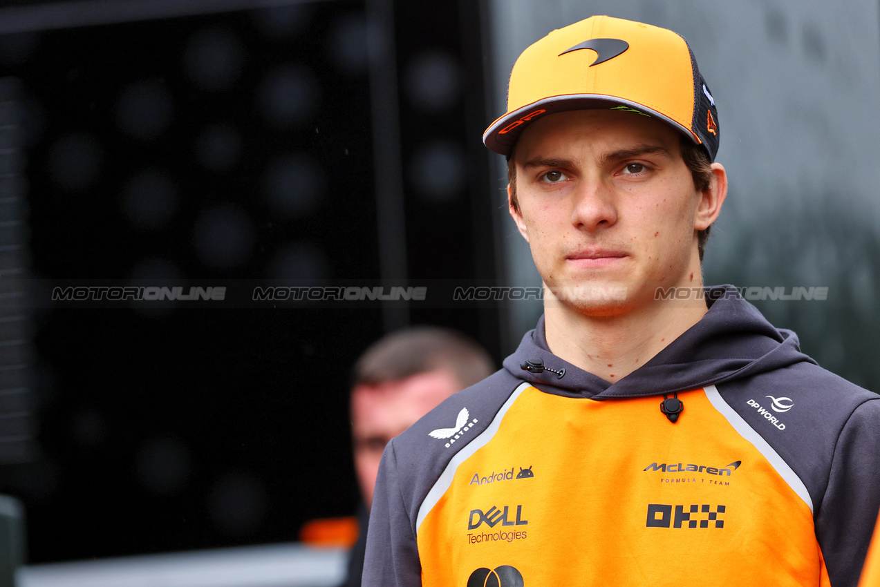 GP BELGIO, Oscar Piastri (AUS) McLaren.

27.07.2025. Formula 1 World Championship, Rd 13, Belgian Grand Prix, Spa Francorchamps, Belgium, Gara Day.

- www.xpbimages.com, EMail: requests@xpbimages.com © Copyright: Batchelor / XPB Images