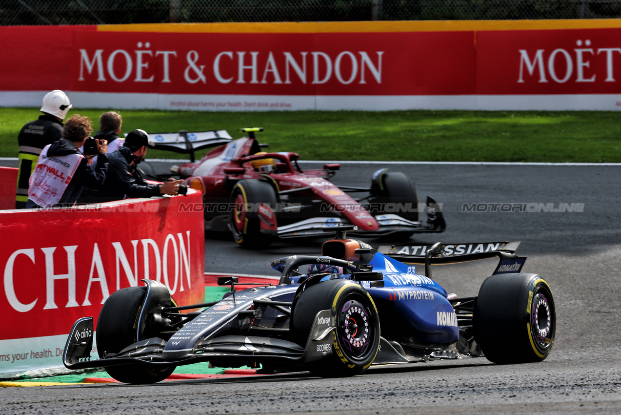 GP BELGIO, Alexander Albon (THA) Atlassian Williams Racing FW47.

27.07.2025. Formula 1 World Championship, Rd 13, Belgian Grand Prix, Spa Francorchamps, Belgium, Gara Day.

- www.xpbimages.com, EMail: requests@xpbimages.com © Copyright: Batchelor / XPB Images