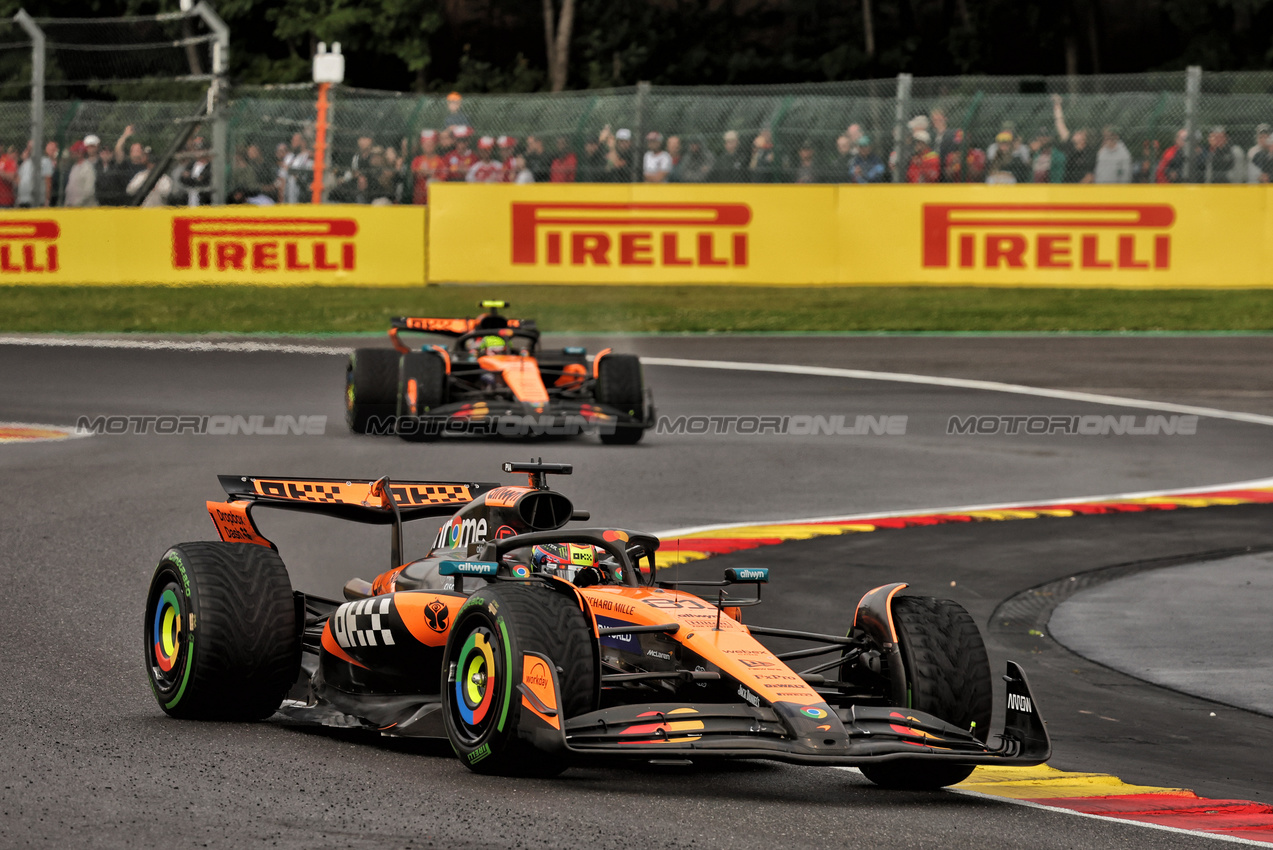 GP BELGIO, Oscar Piastri (AUS) McLaren MCL39.

27.07.2025. Formula 1 World Championship, Rd 13, Belgian Grand Prix, Spa Francorchamps, Belgium, Gara Day.

- www.xpbimages.com, EMail: requests@xpbimages.com © Copyright: Bearne / XPB Images