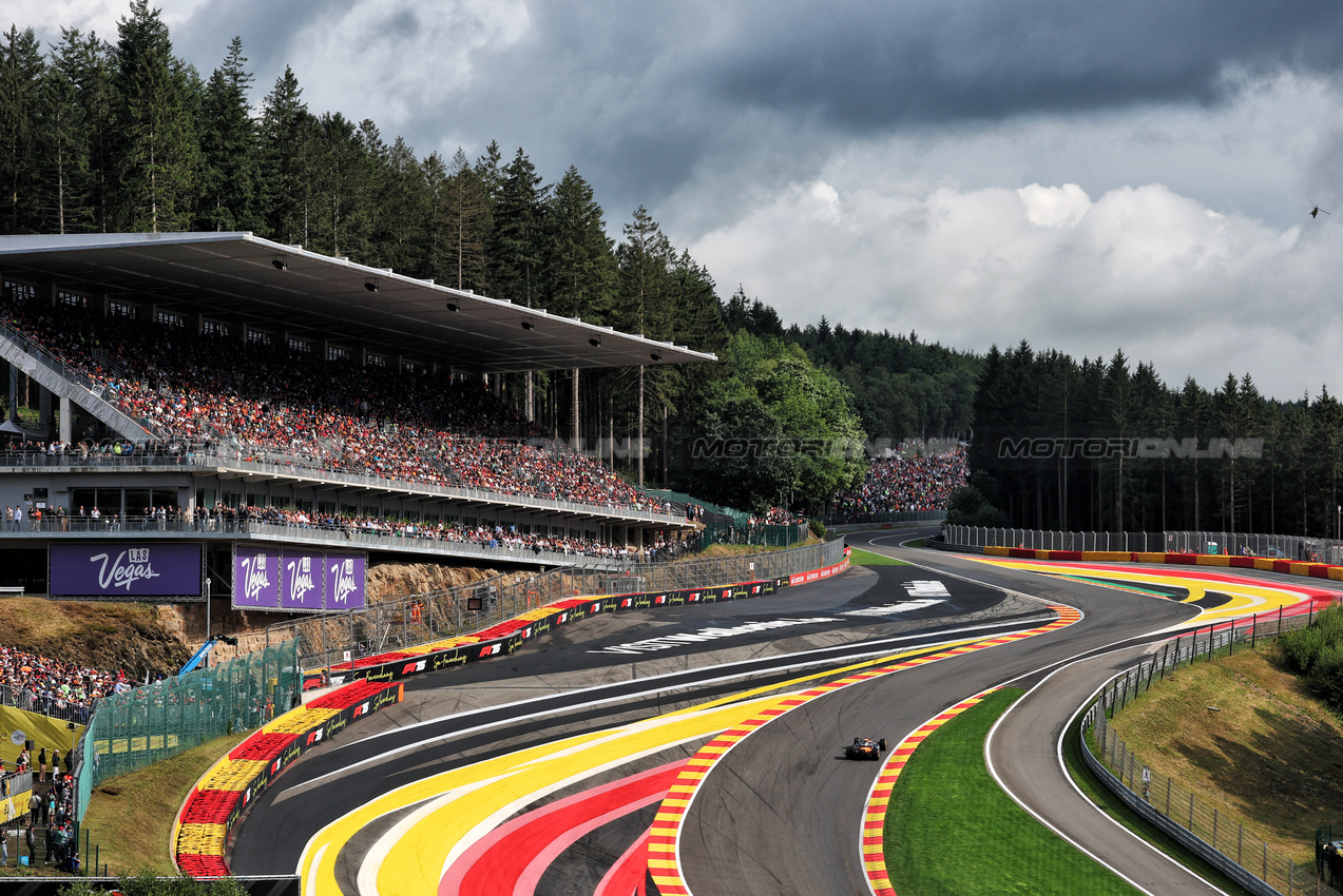 GP BELGIO, Oscar Piastri (AUS) McLaren MCL39.

27.07.2025. Formula 1 World Championship, Rd 13, Belgian Grand Prix, Spa Francorchamps, Belgium, Gara Day.

- www.xpbimages.com, EMail: requests@xpbimages.com © Copyright: Moy / XPB Images