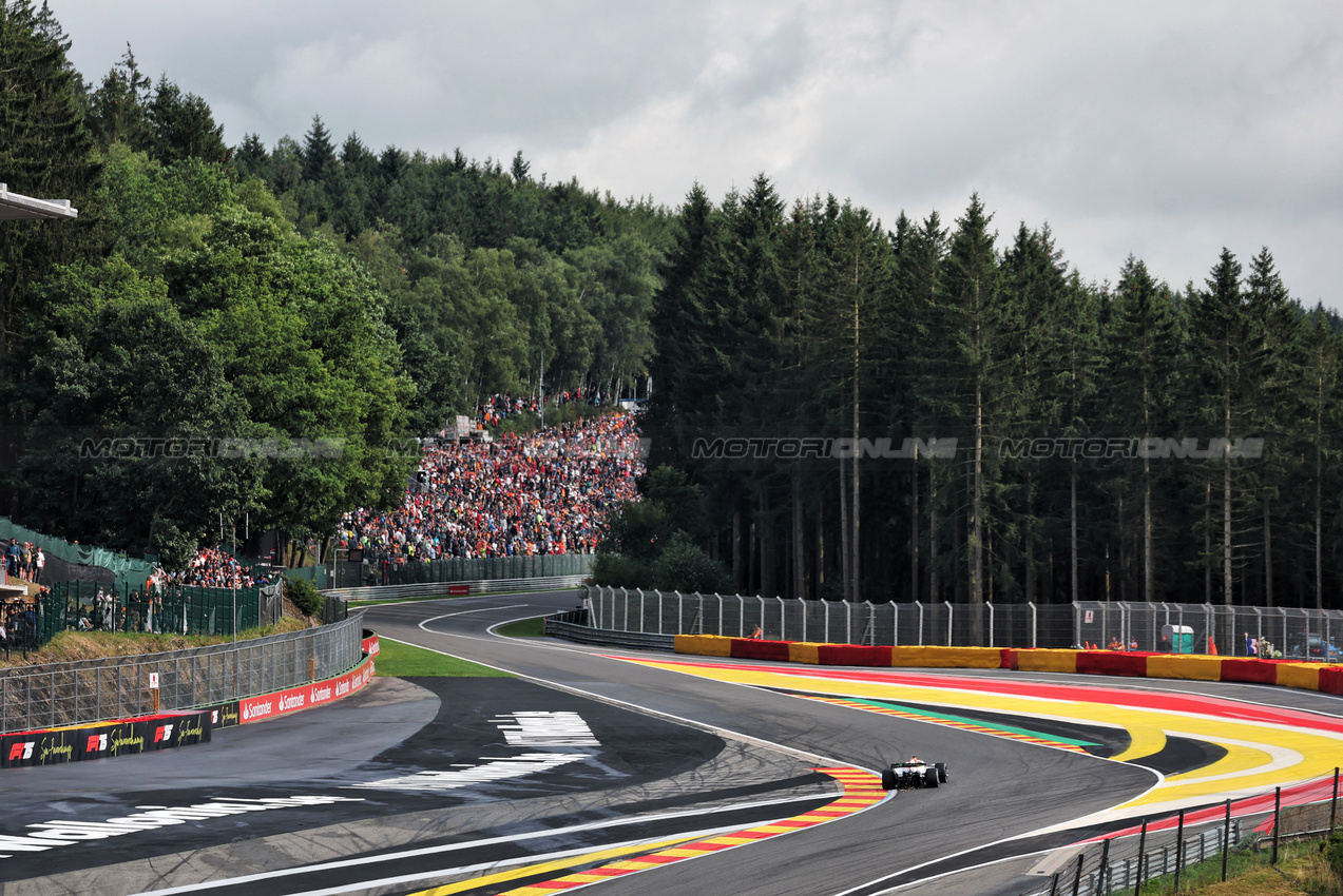GP BELGIO, Isack Hadjar (FRA) Racing Bulls VCARB 02.

27.07.2025. Formula 1 World Championship, Rd 13, Belgian Grand Prix, Spa Francorchamps, Belgium, Gara Day.

- www.xpbimages.com, EMail: requests@xpbimages.com © Copyright: Moy / XPB Images