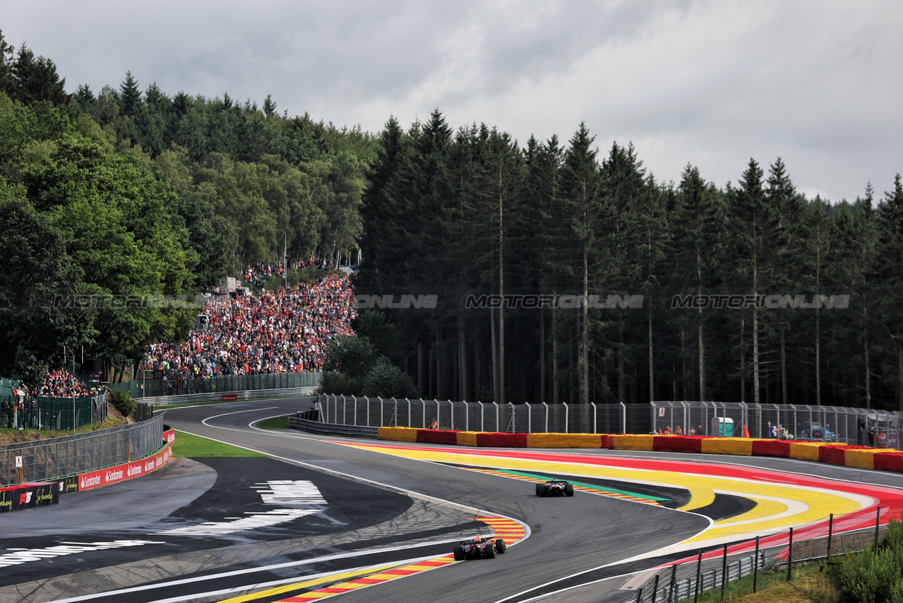 GP BELGIO, Yuki Tsunoda (JPN) Red Bull Racing RB21.

27.07.2025. Formula 1 World Championship, Rd 13, Belgian Grand Prix, Spa Francorchamps, Belgium, Gara Day.

- www.xpbimages.com, EMail: requests@xpbimages.com © Copyright: Moy / XPB Images