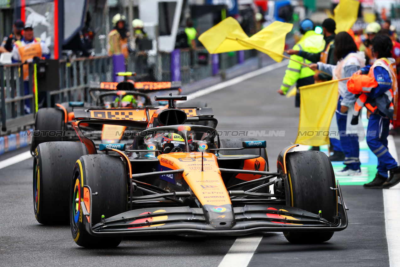 GP BELGIO, Gara winner Oscar Piastri (AUS) McLaren MCL39 enters parc ferme.

27.07.2025. Formula 1 World Championship, Rd 13, Belgian Grand Prix, Spa Francorchamps, Belgium, Gara Day.

- www.xpbimages.com, EMail: requests@xpbimages.com © Copyright: Batchelor / XPB Images