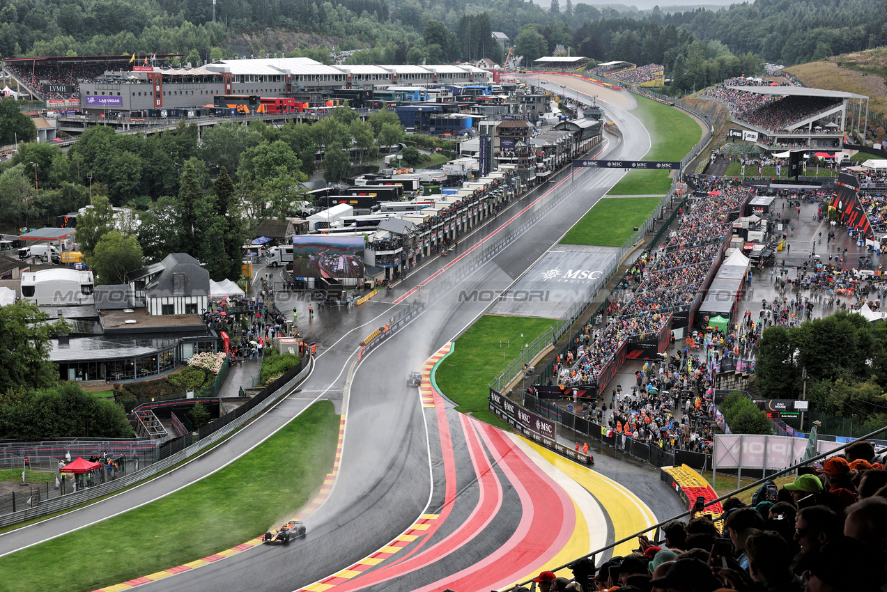 GP BELGIO, Max Verstappen (NLD) Red Bull Racing RB21.

27.07.2025. Formula 1 World Championship, Rd 13, Belgian Grand Prix, Spa Francorchamps, Belgium, Gara Day.

- www.xpbimages.com, EMail: requests@xpbimages.com © Copyright: Moy / XPB Images