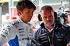 GP BELGIO, (L to R): Alexander Albon (THA) Atlassian Williams Racing with James Urwin (GBR) Atlassian Williams Racing Gara Engineer on the grid.

27.07.2025. Formula 1 World Championship, Rd 13, Belgian Grand Prix, Spa Francorchamps, Belgium, Gara Day.

- www.xpbimages.com, EMail: requests@xpbimages.com © Copyright: Batchelor / XPB Images