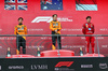 GP BELGIO, The podium (L to R): Lando Norris (GBR) McLaren, second; Oscar Piastri (AUS) McLaren, vincitore; Charles Leclerc (MON) Ferrari, third.

27.07.2025. Formula 1 World Championship, Rd 13, Belgian Grand Prix, Spa Francorchamps, Belgium, Gara Day.

- www.xpbimages.com, EMail: requests@xpbimages.com © Copyright: Batchelor / XPB Images