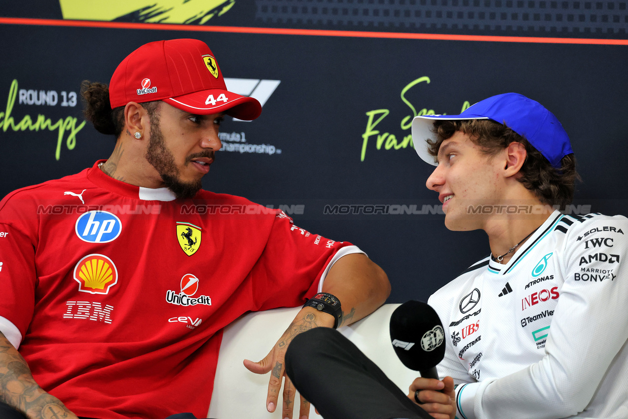 GP BELGIO, (L to R): Lewis Hamilton (GBR) Ferrari with Andrea Kimi Antonelli (ITA) Mercedes AMG F1 in the FIA Press Conference.

24.07.2025. Formula 1 World Championship, Rd 13, Belgian Grand Prix, Spa Francorchamps, Belgium, Preparation Day.

- www.xpbimages.com, EMail: requests@xpbimages.com © Copyright: Moy / XPB Images