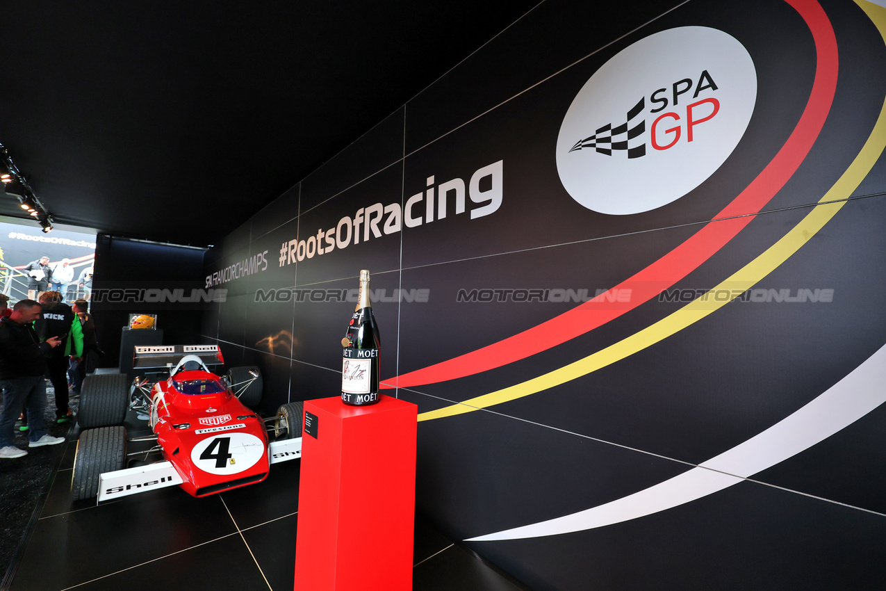 GP BELGIO, Circuit Atmosfera - The Ferrari 312B2 of Jacky Ickx (BEL) on display.

24.07.2025. Formula 1 World Championship, Rd 13, Belgian Grand Prix, Spa Francorchamps, Belgium, Preparation Day.

- www.xpbimages.com, EMail: requests@xpbimages.com © Copyright: Moy / XPB Images