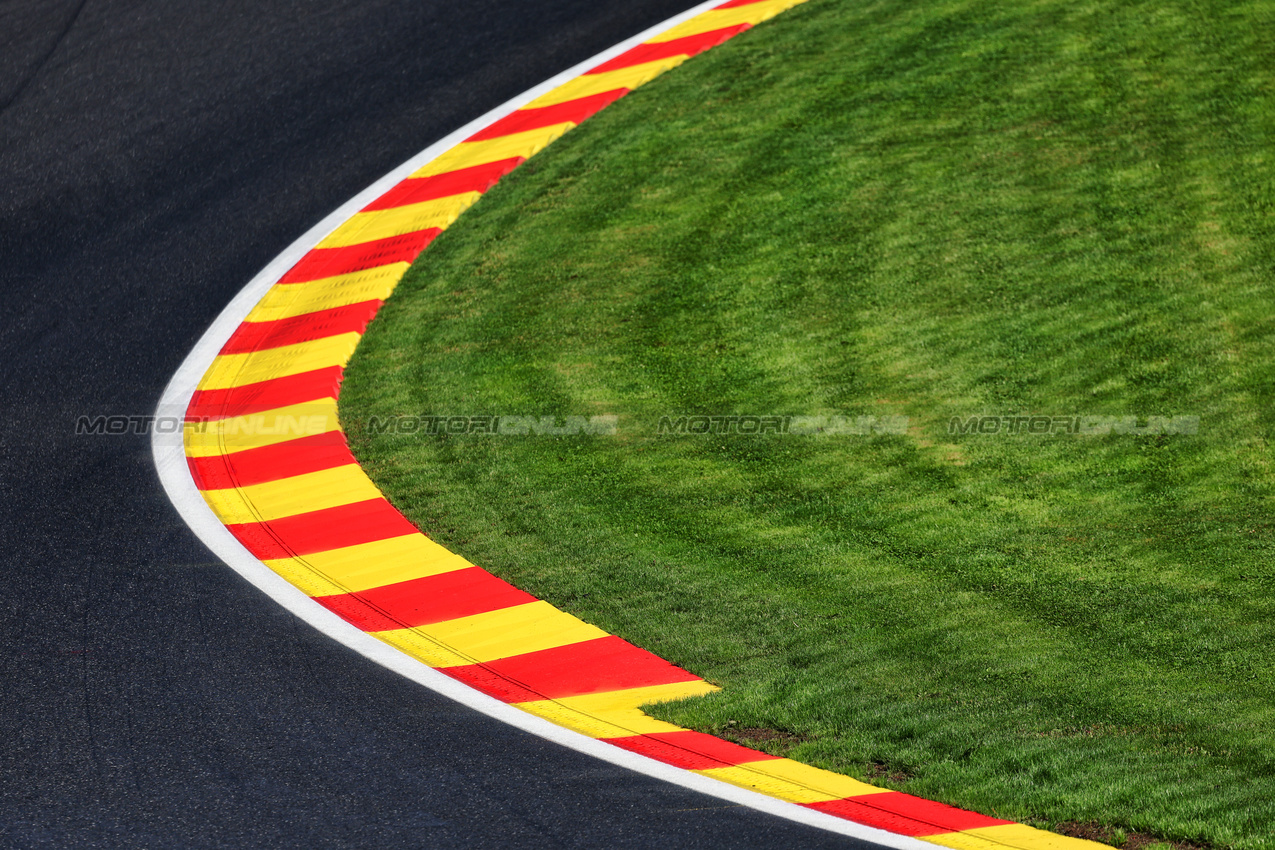 GP BELGIO, Circuit Atmosfera - Eau Rouge.

24.07.2025. Formula 1 World Championship, Rd 13, Belgian Grand Prix, Spa Francorchamps, Belgium, Preparation Day.

- www.xpbimages.com, EMail: requests@xpbimages.com © Copyright: Moy / XPB Images