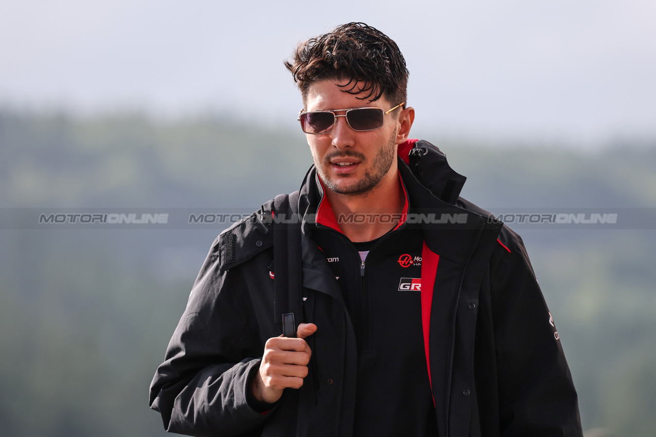 GP BELGIO, Esteban Ocon (FRA), Haas F1 Team 
26.07.2025. Formula 1 World Championship, Rd 13, Belgian Grand Prix, Spa Francorchamps, Belgium, Sprint e Qualifiche Day.
- www.xpbimages.com, EMail: requests@xpbimages.com © Copyright: Charniaux / XPB Images