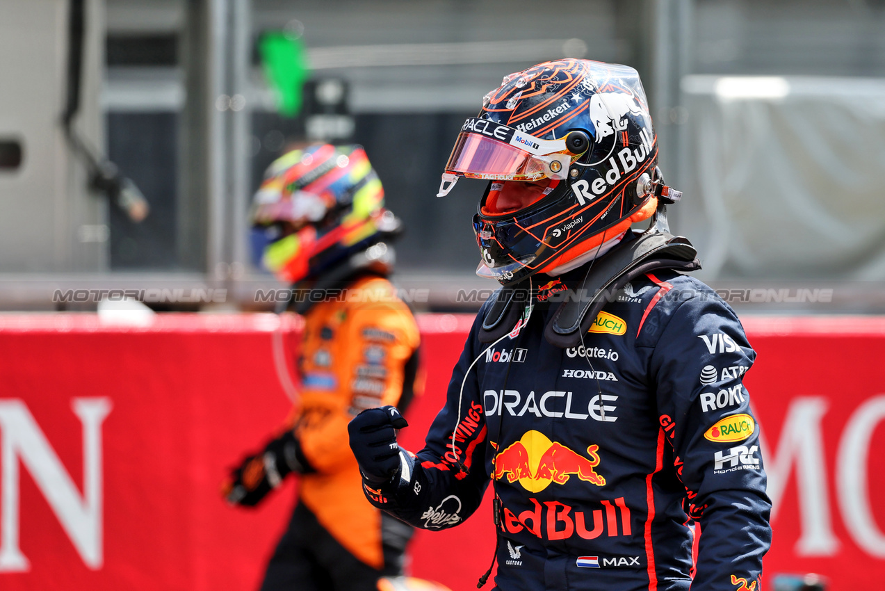 GP BELGIO, Sprint winner Max Verstappen (NLD) Red Bull Racing celebrates in parc ferme.

26.07.2025. Formula 1 World Championship, Rd 13, Belgian Grand Prix, Spa Francorchamps, Belgium, Sprint e Qualifiche Day.

- www.xpbimages.com, EMail: requests@xpbimages.com © Copyright: Moy / XPB Images