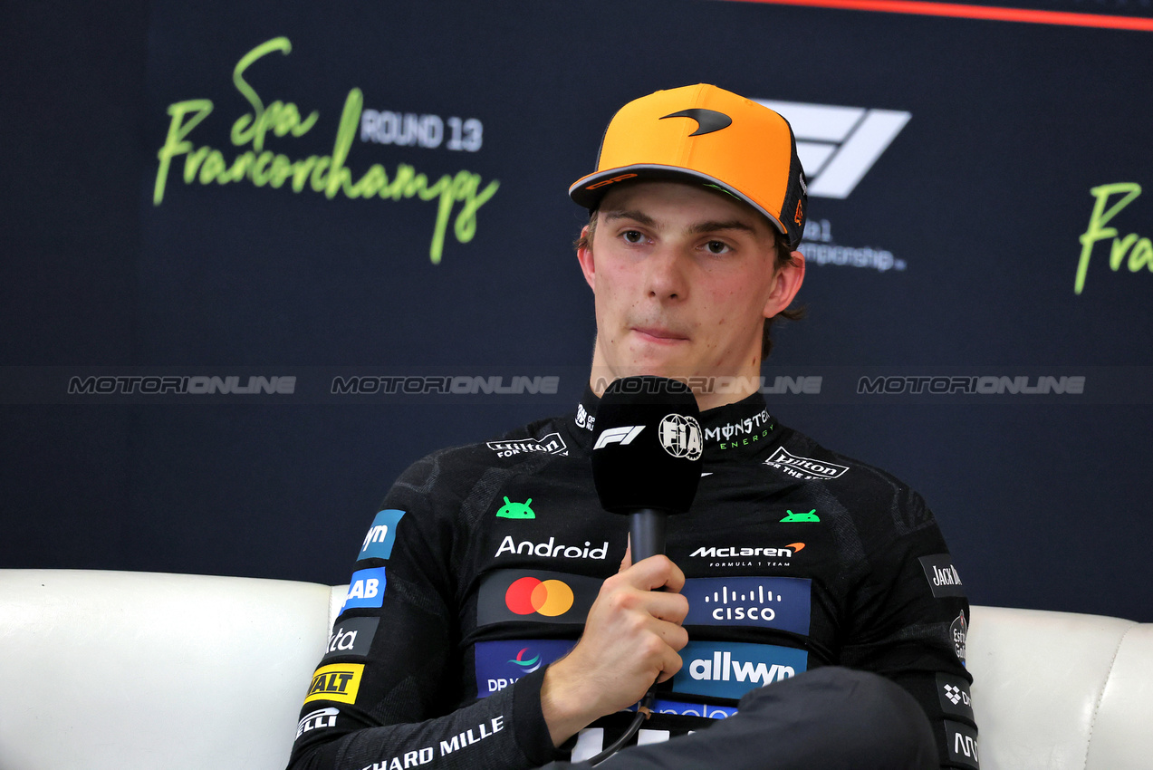 GP BELGIO, Oscar Piastri (AUS) McLaren in the post qualifying FIA Press Conference.

26.07.2025. Formula 1 World Championship, Rd 13, Belgian Grand Prix, Spa Francorchamps, Belgium, Sprint e Qualifiche Day.

- www.xpbimages.com, EMail: requests@xpbimages.com © Copyright: Moy / XPB Images