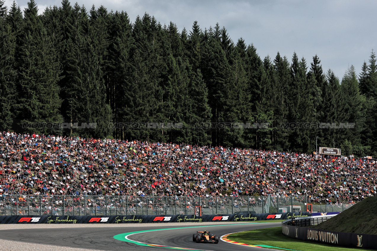 GP BELGIO, Lando Norris (GBR) McLaren MCL39.

26.07.2025. Formula 1 World Championship, Rd 13, Belgian Grand Prix, Spa Francorchamps, Belgium, Sprint e Qualifiche Day.

- www.xpbimages.com, EMail: requests@xpbimages.com © Copyright: Moy / XPB Images